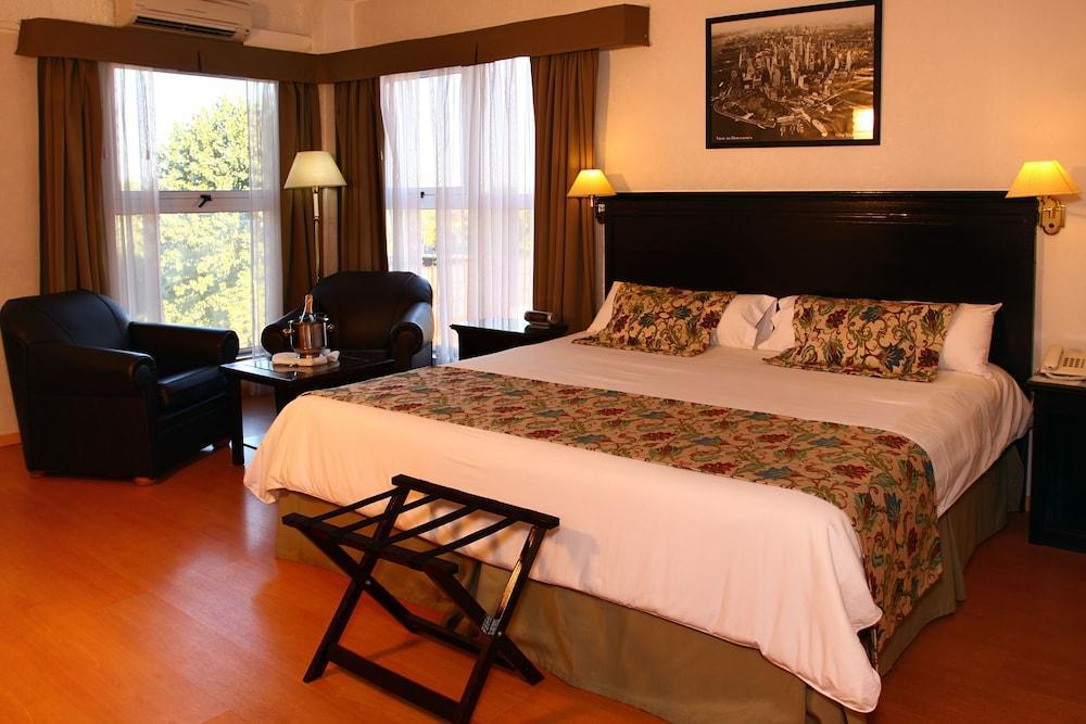 Hotel Ramada By Wyndham Buenos Aires Vicente López Esterno foto