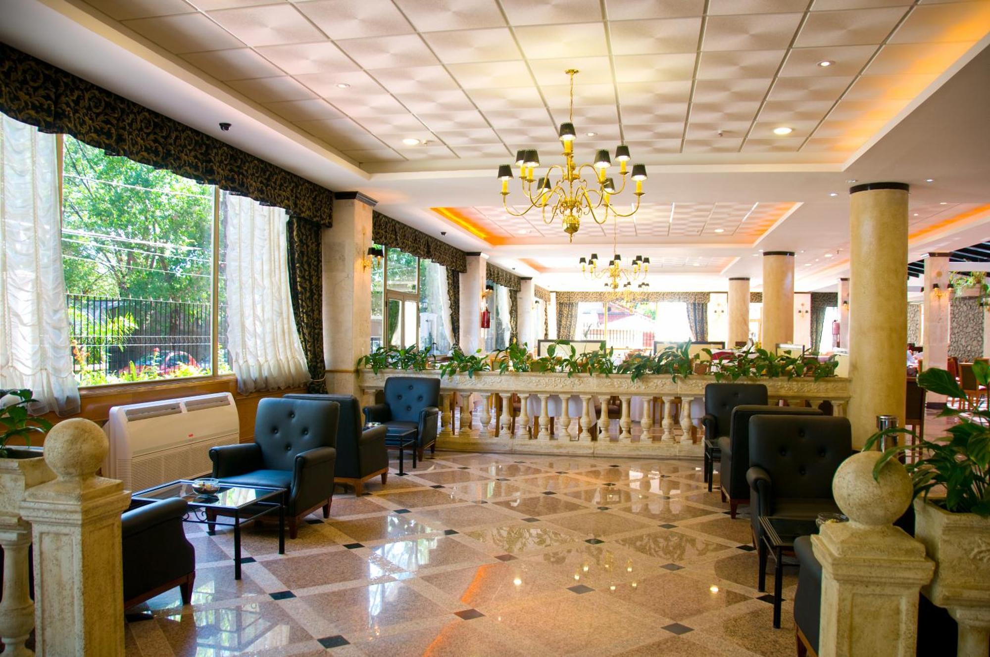 Hotel Ramada By Wyndham Buenos Aires Vicente López Esterno foto