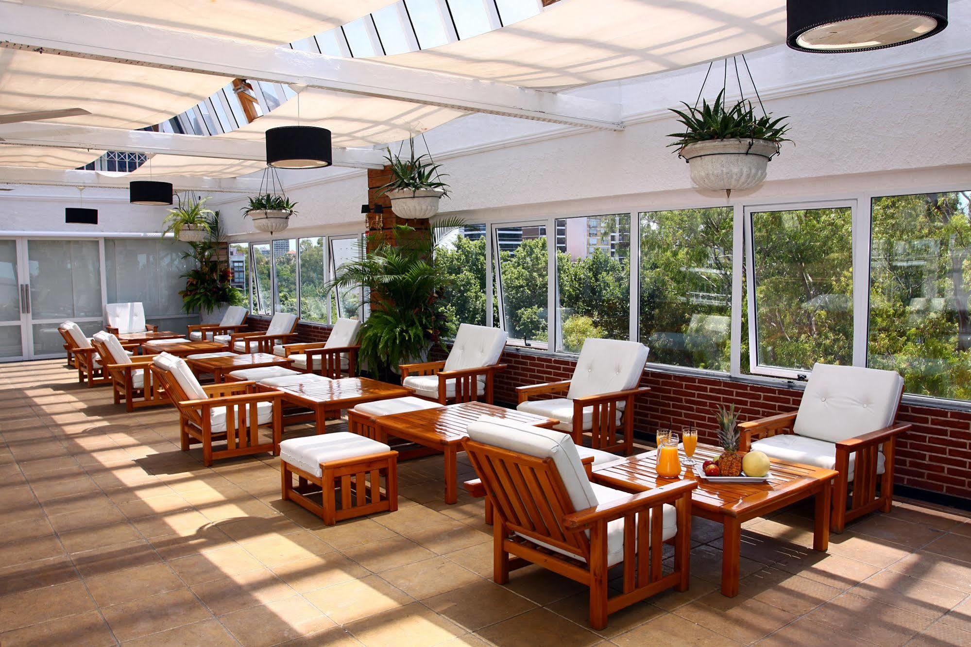 Hotel Ramada By Wyndham Buenos Aires Vicente López Esterno foto